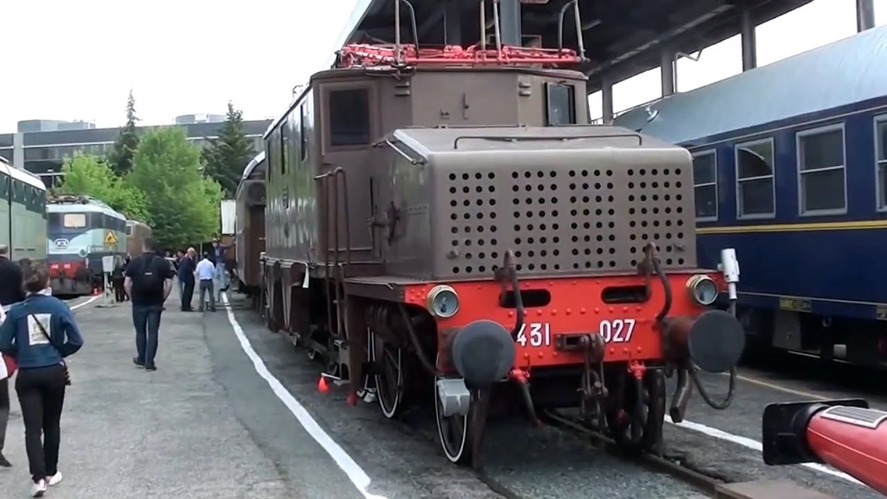 Torino smistamento 2013 - Rotabili storici Treno presidenziale, E656, E428, vari [parte 10]