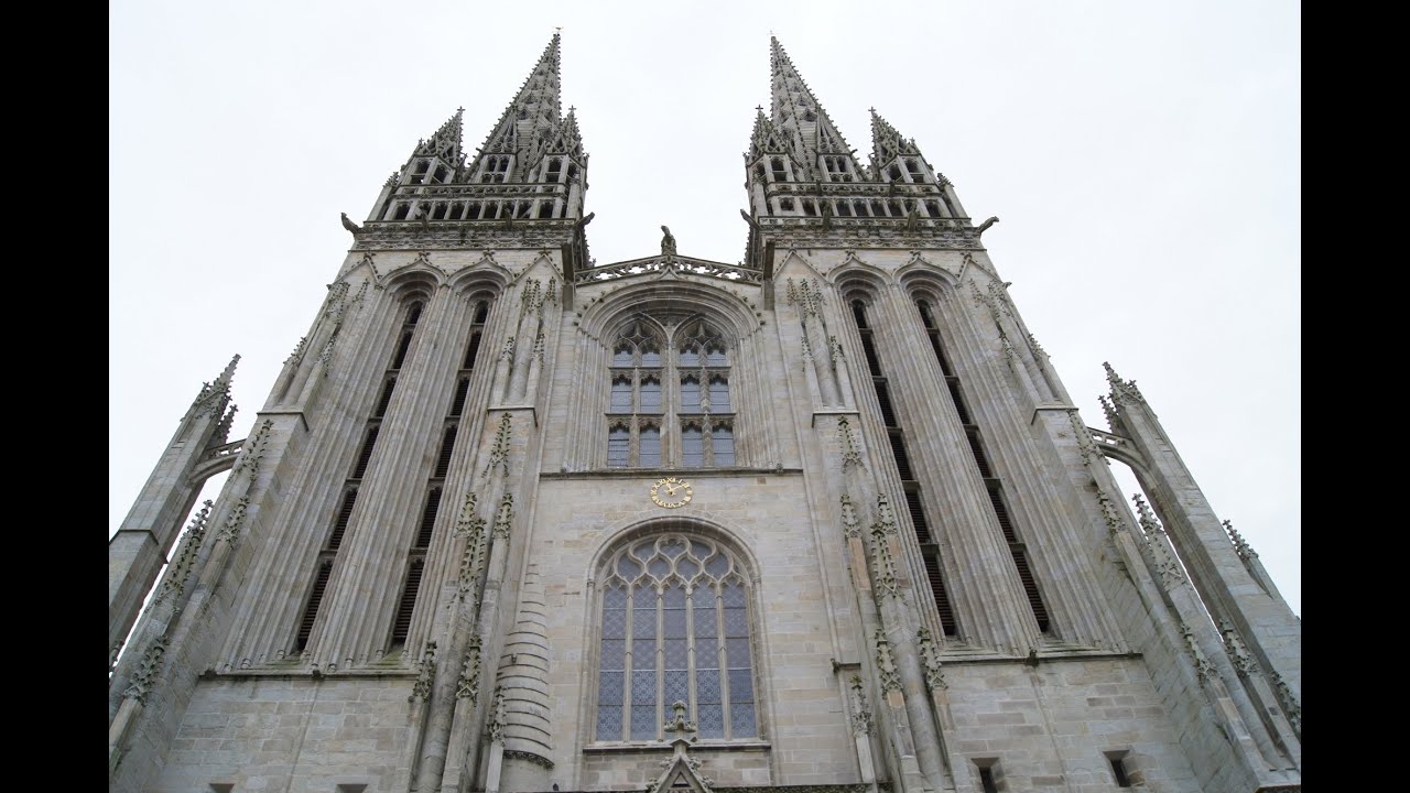 Cathédrale Saint-Corentin de Quimper - les deux cloches de la tour sud