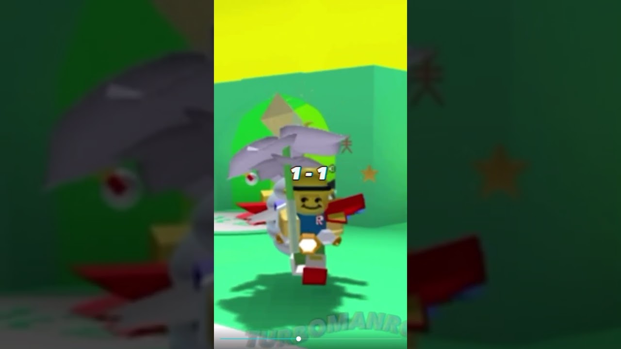 Gummy Mask VS Honey Mask! #shorts #beeswarmsimulator #trending #roblox #popular