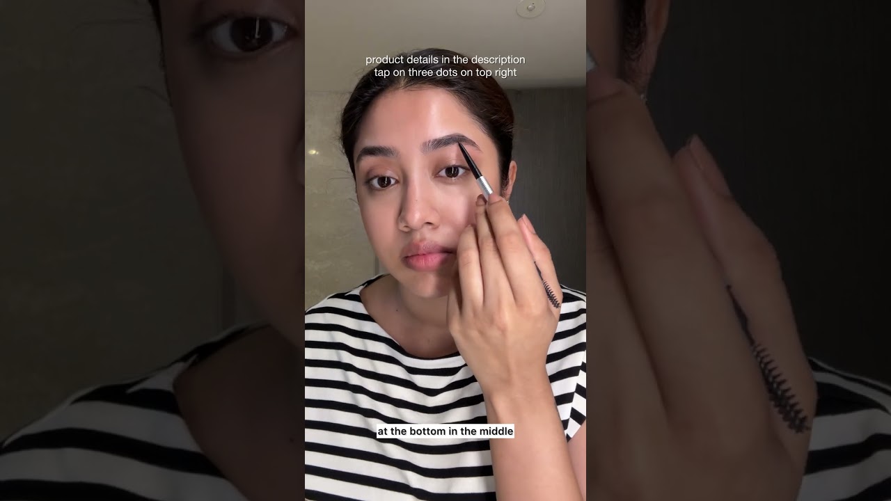 2 PRODUCT NATURAL LOOKING BROWS 
