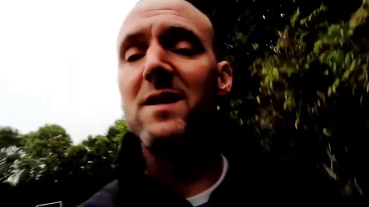 Tommy Robinson the Racist.