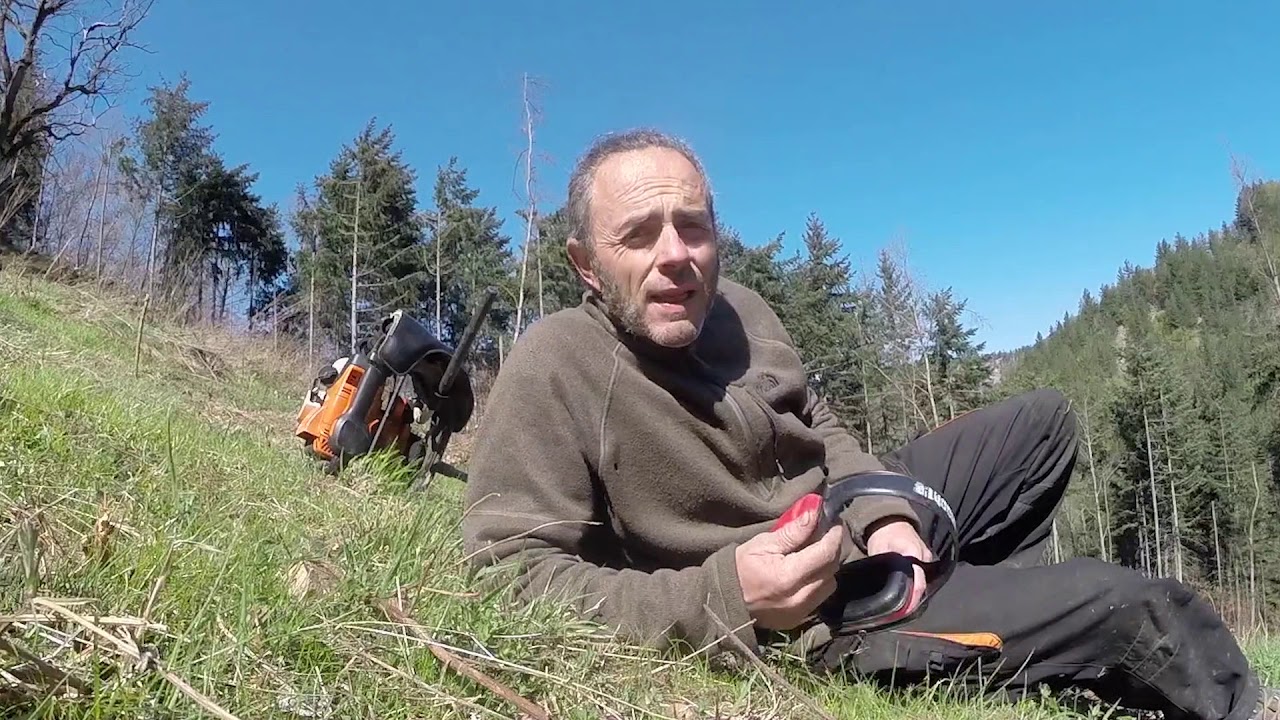 VITA ESTREMA ITALIA - Preparazione di un campo per i frutti di bosco - By Life Between Elements