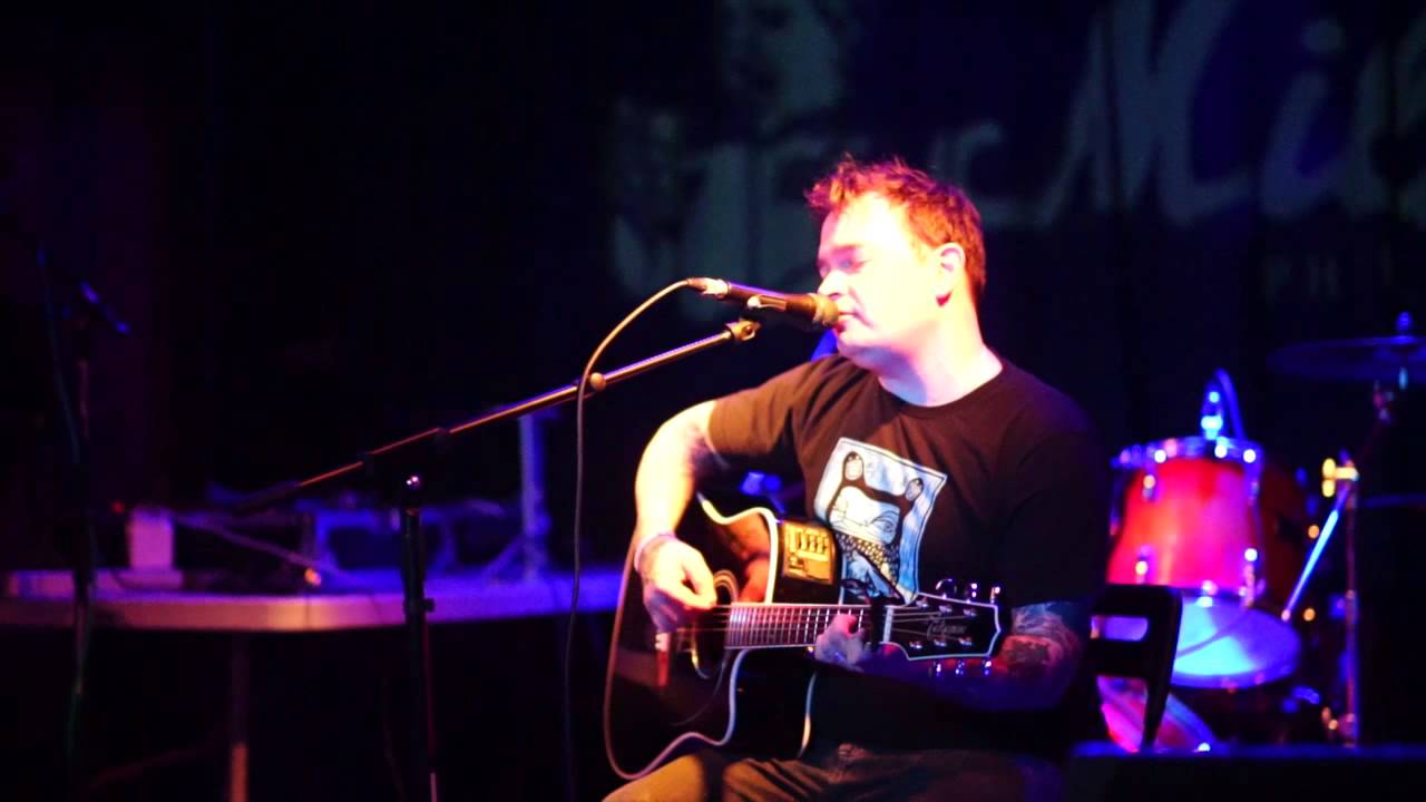 Cardinal Arms &mdash; Candles Surround You (Live)