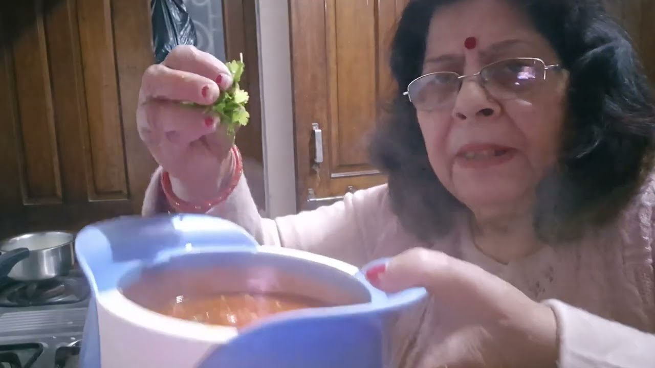 Mater Aur Aaloo Ki Kacoudi With Tamater Ki Chatni