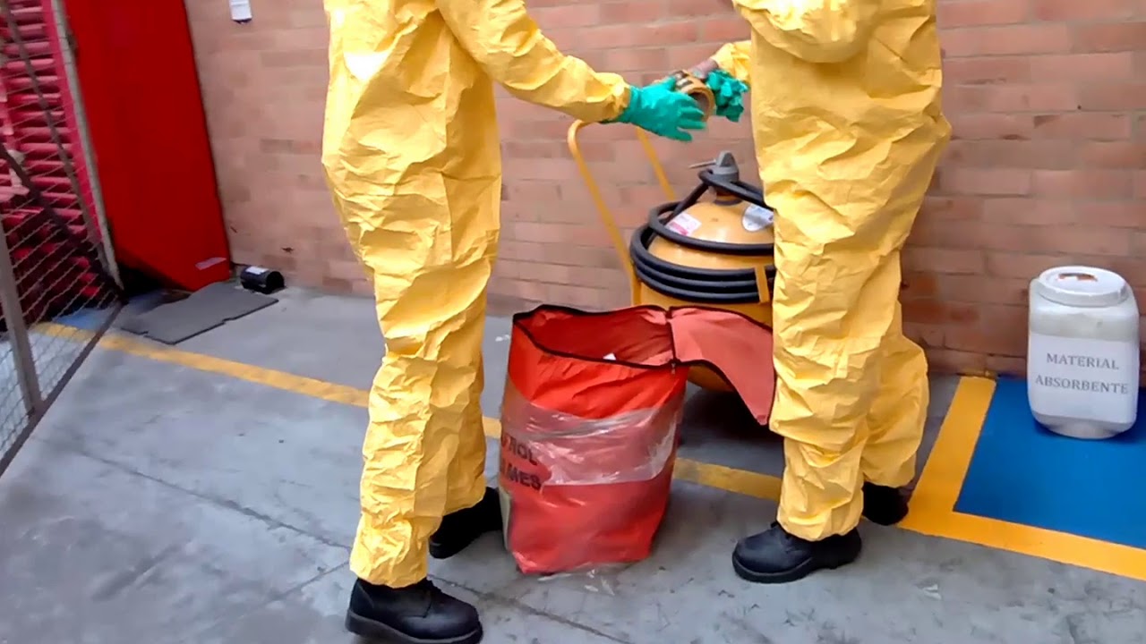 SIMULACRO AMBIENTAL POR DERRAME DE PRODUCTO QUÍMICO