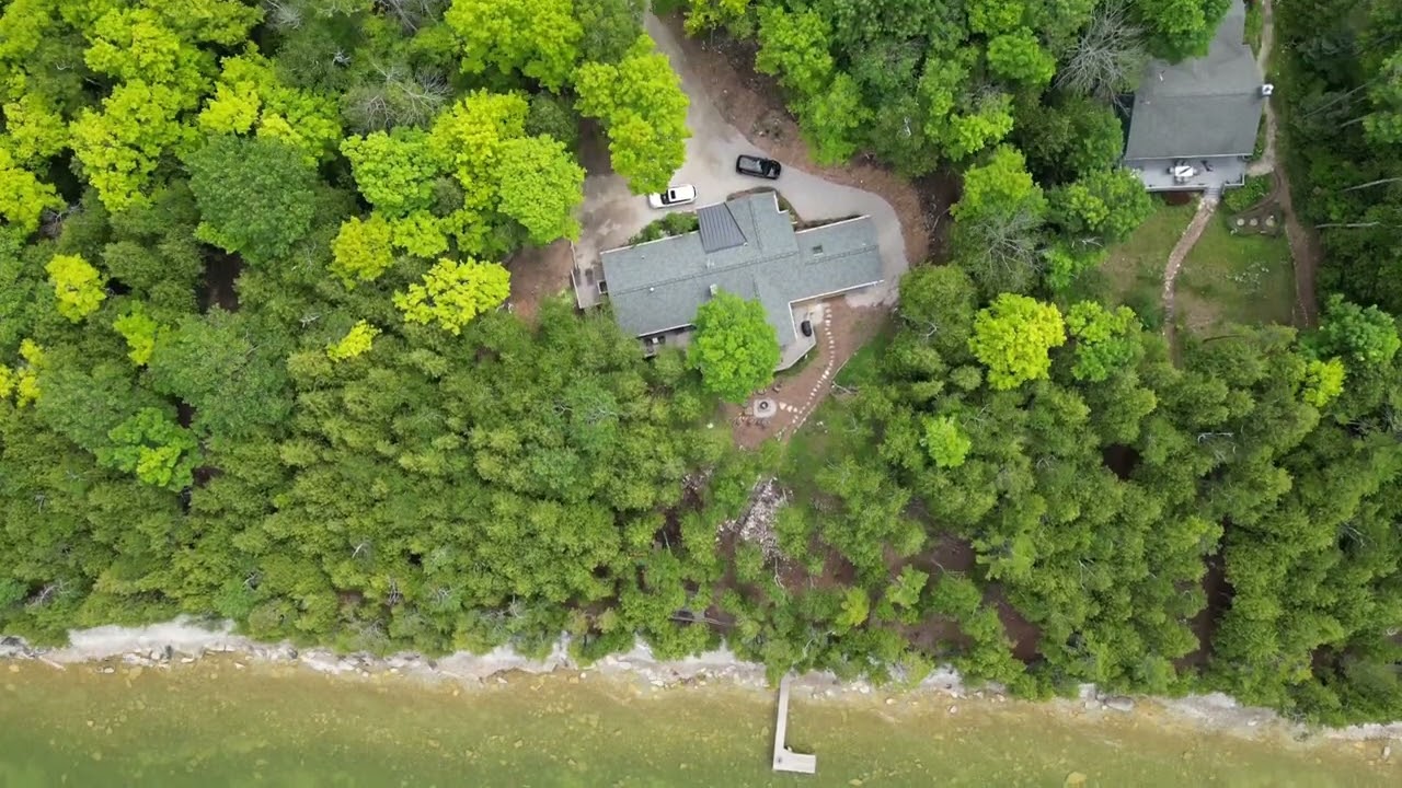 Treebrook- 5 bedroom, 3 bath waterfront home