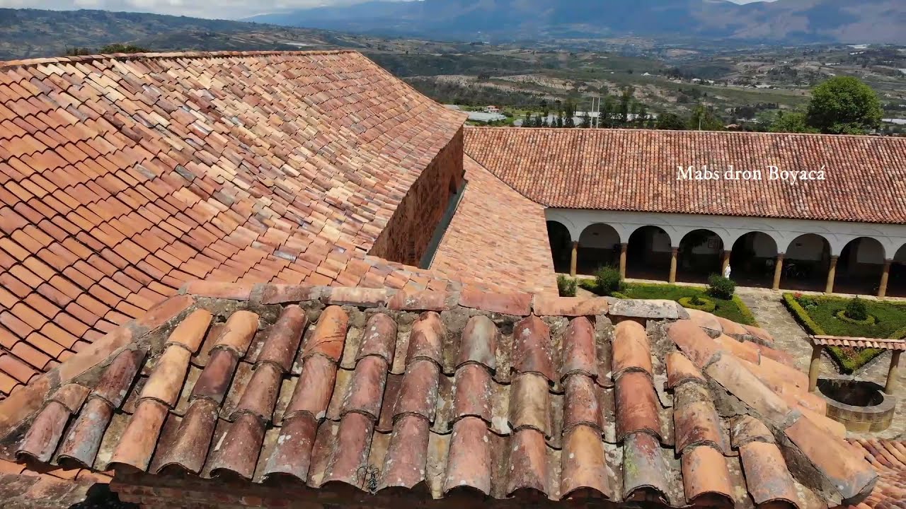 A 55 minutos de Tunja - Sutamarchan. Turismo en Boyac&aacute;. Monasterio Santo Eccehomo en Dron