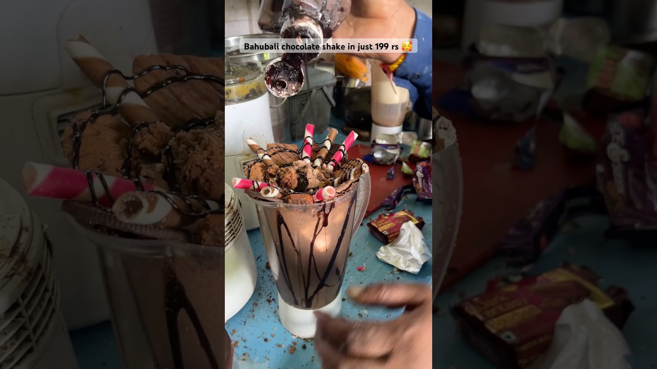Bahubali chocolate shake in just 199 rs 🥰 #shorts #foodshorts #streetfood