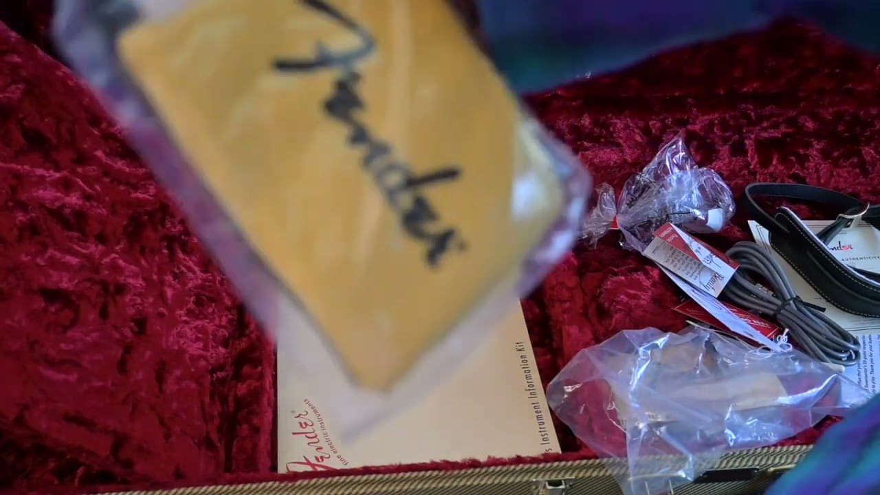 Fender 70th Anniversary American Vintage II 1954 Stratocaster detailed unboxing @Fender