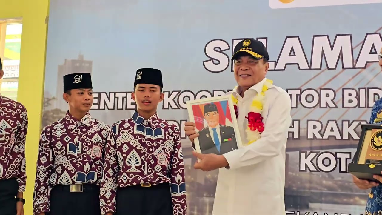 Menko Polkam Kunjungi Sekolah Rakyat di Pekanbaru