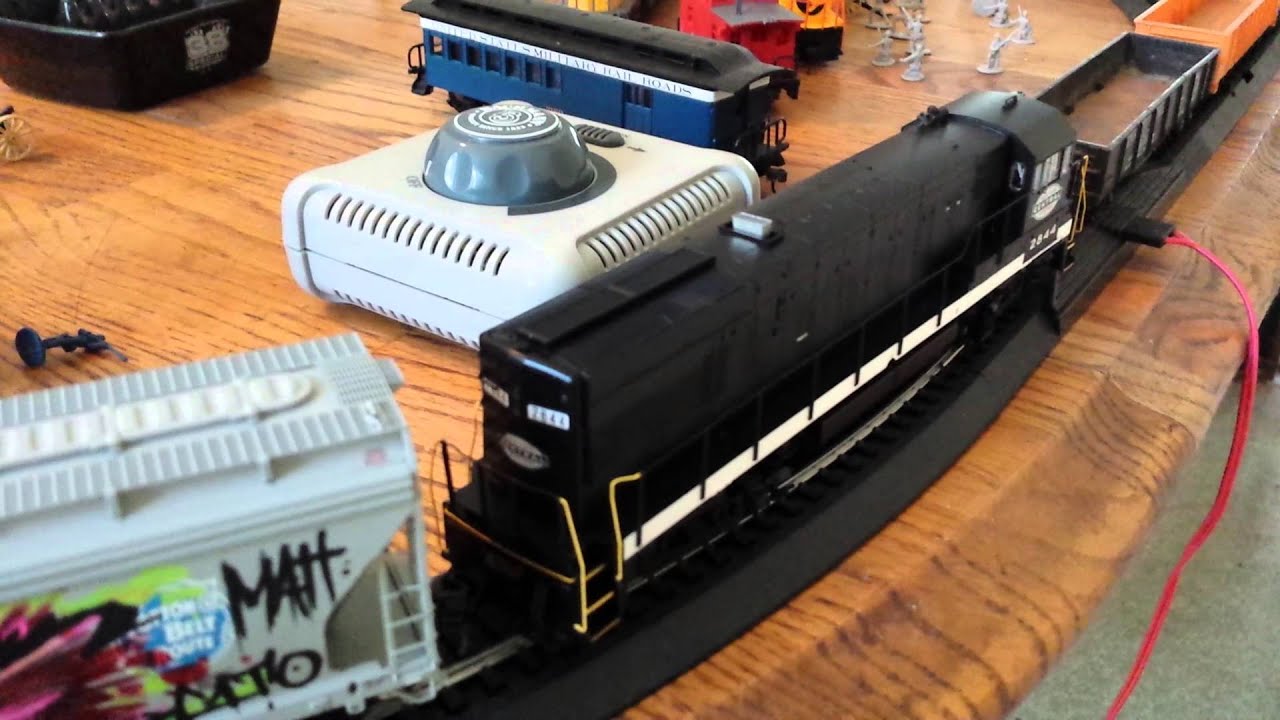 Walthers Proto U30B DCC sounds