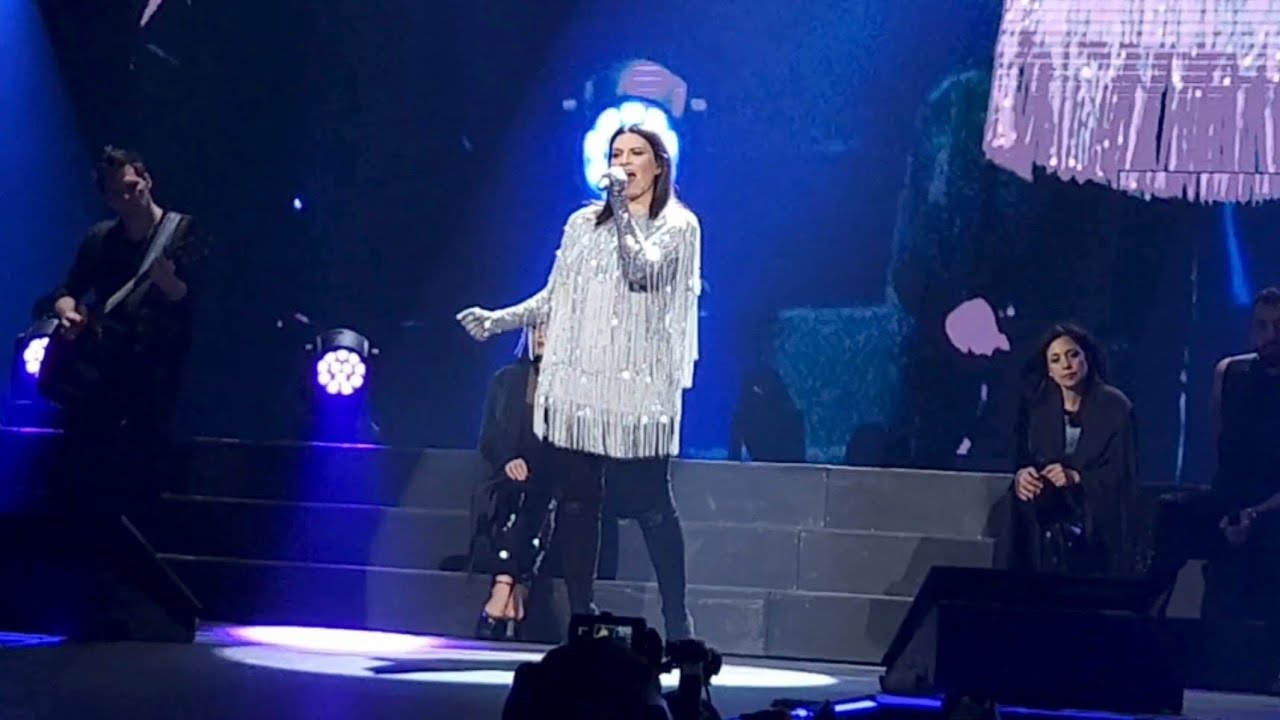 Laura Pausini - Quiero Decirte Que Te Amo (en vivo Bogota - Colombia  Laura Pausini World Tour 2024)