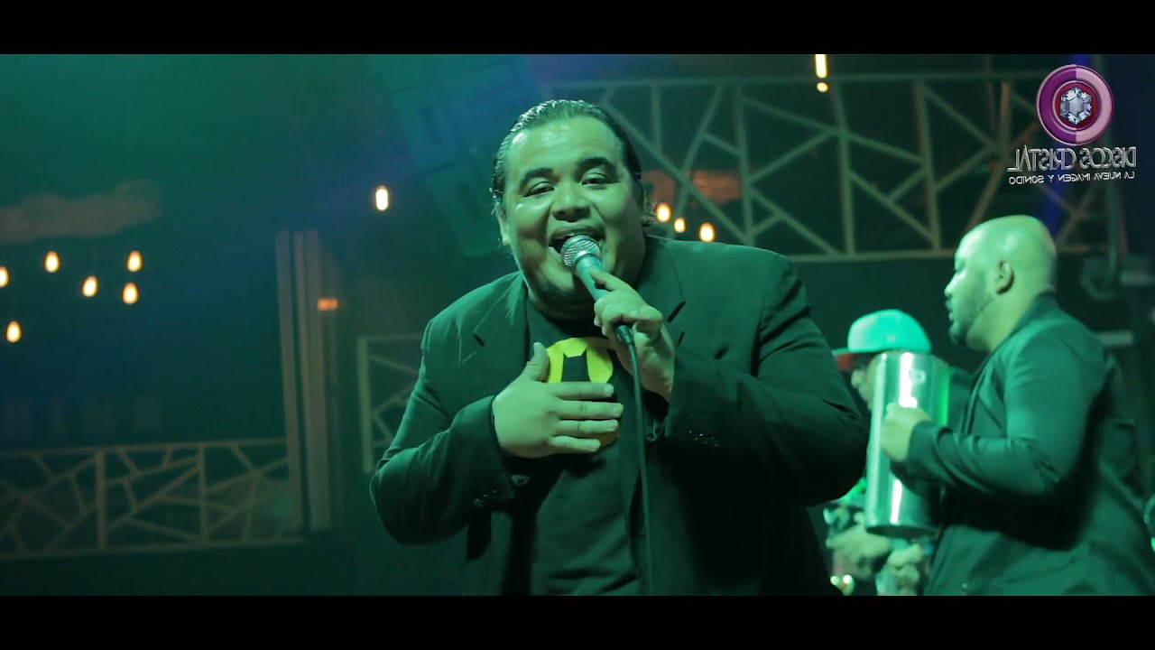 06 CUMBIA TOMS  - SI LA VEN   TONTA