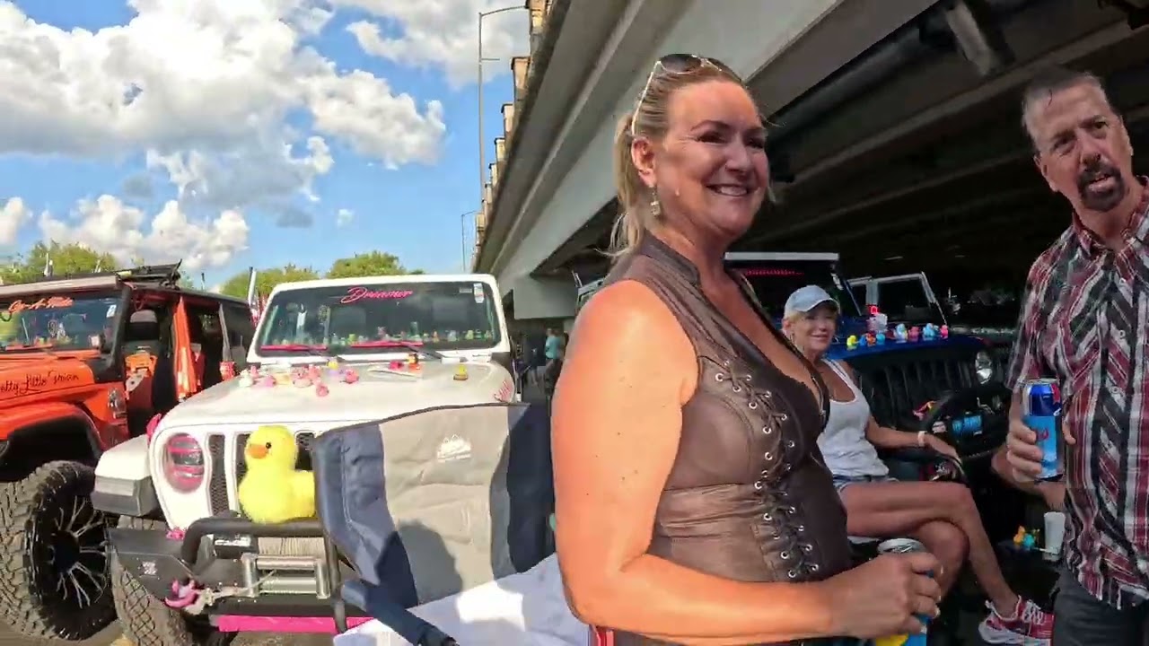 Gsmji 2025 at Quaker steak and lube 2025 with Mufasajeep