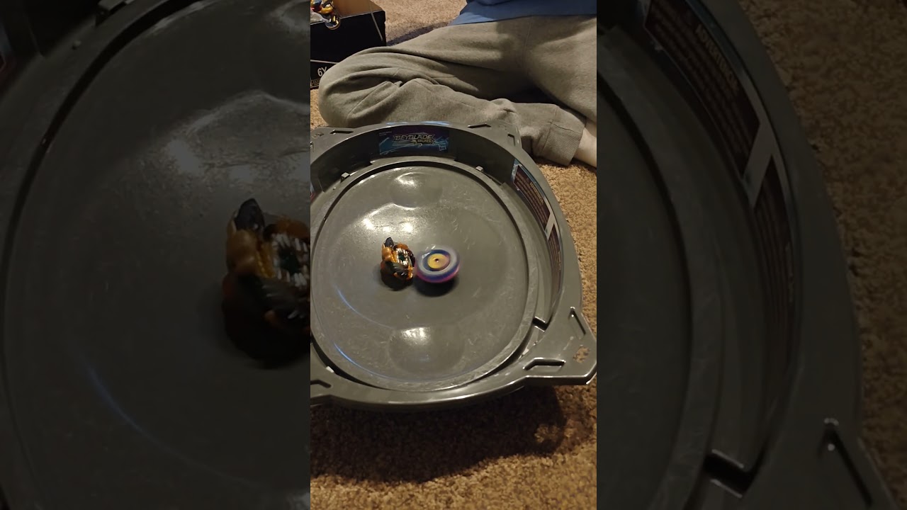 Geist Fafnir could spin up from a complete stop! 😮🔥😱#beyblade #crazy #geistfafnir #beybladeburst