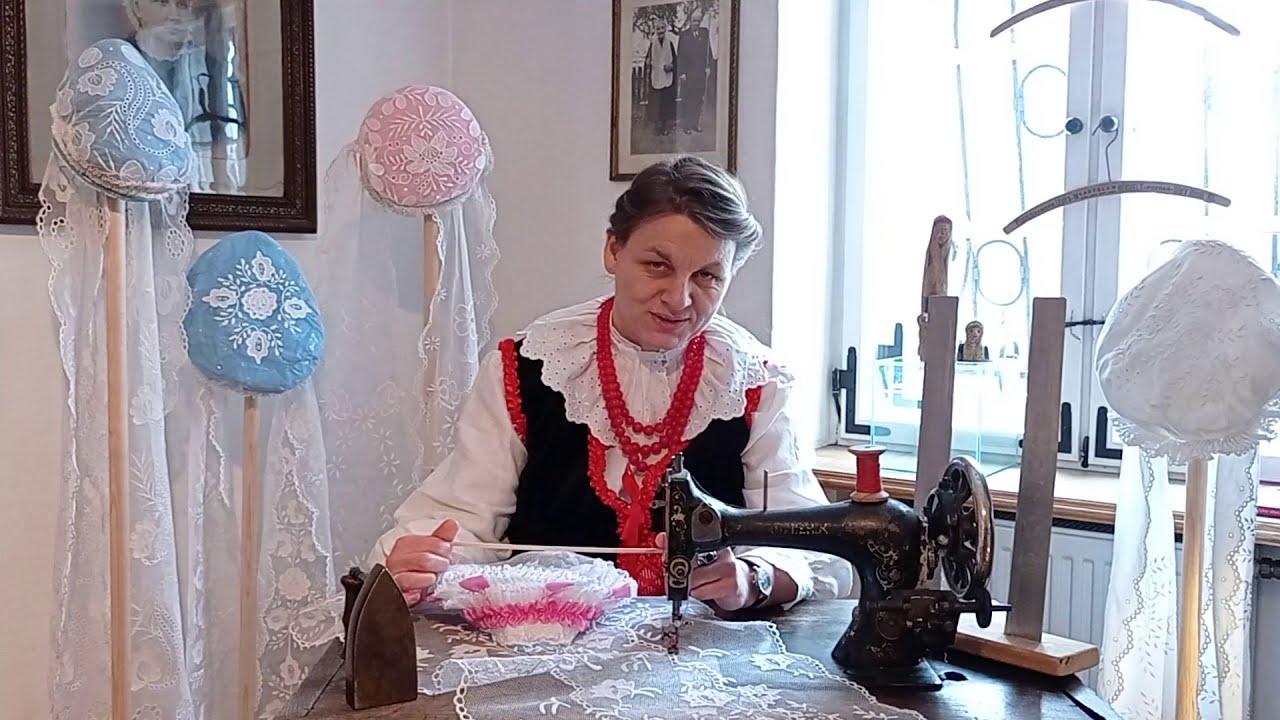 Moda na Pałukach. Czepiec pałucki