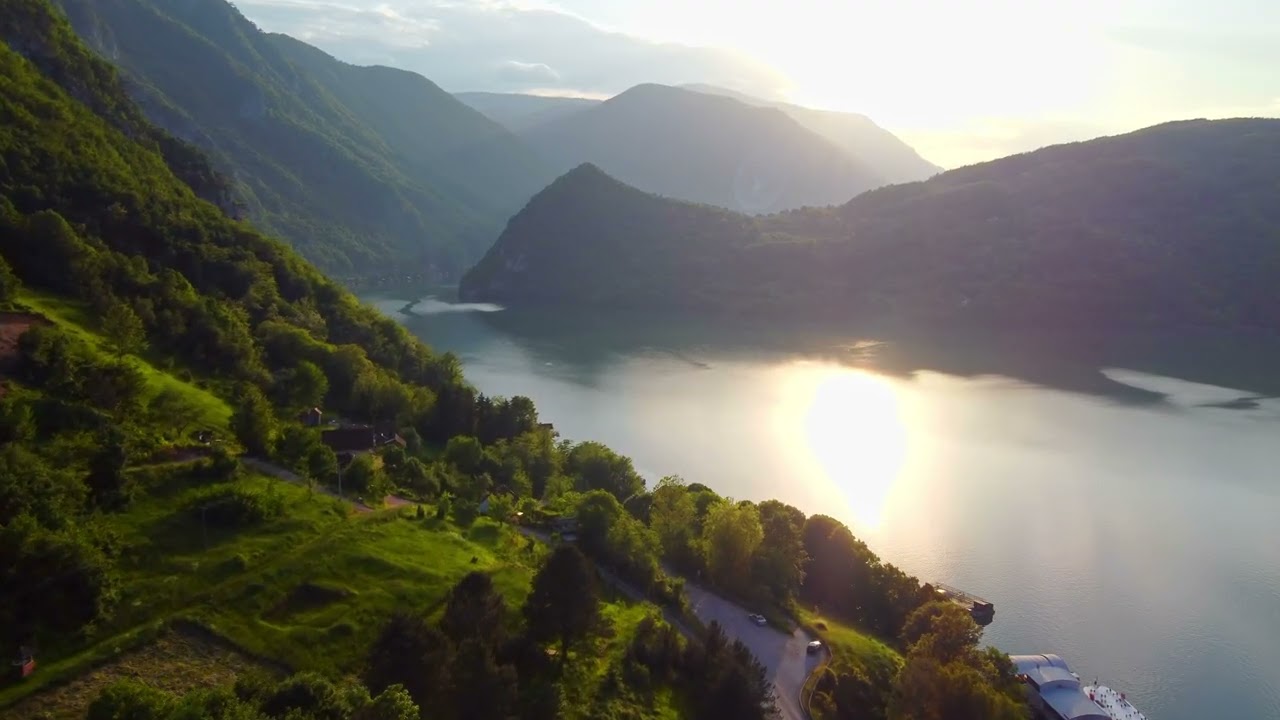 Перућац језеро - Perućac jezero - Perućac lake // Snimak dronom