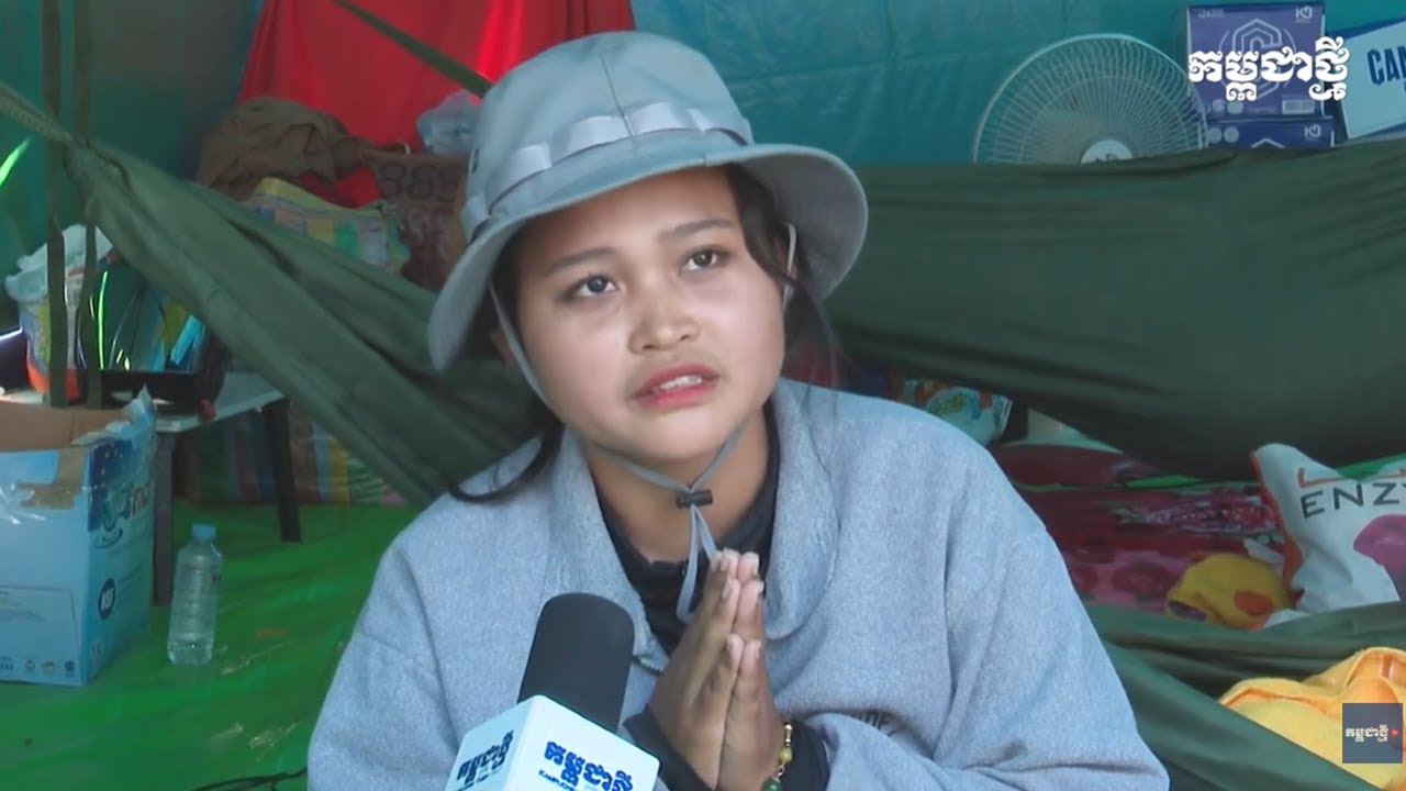 ស្ត្រីភៀសសឹកមកពីភូមិព្រៃចាន់ នាំកូនតូចរត់ទាំងឈឺ ទាំងសរសៃខ្ចី បានត្រឹមតែមើលផ្ទះរងការបំផ្លាញពីចម្ងាយ