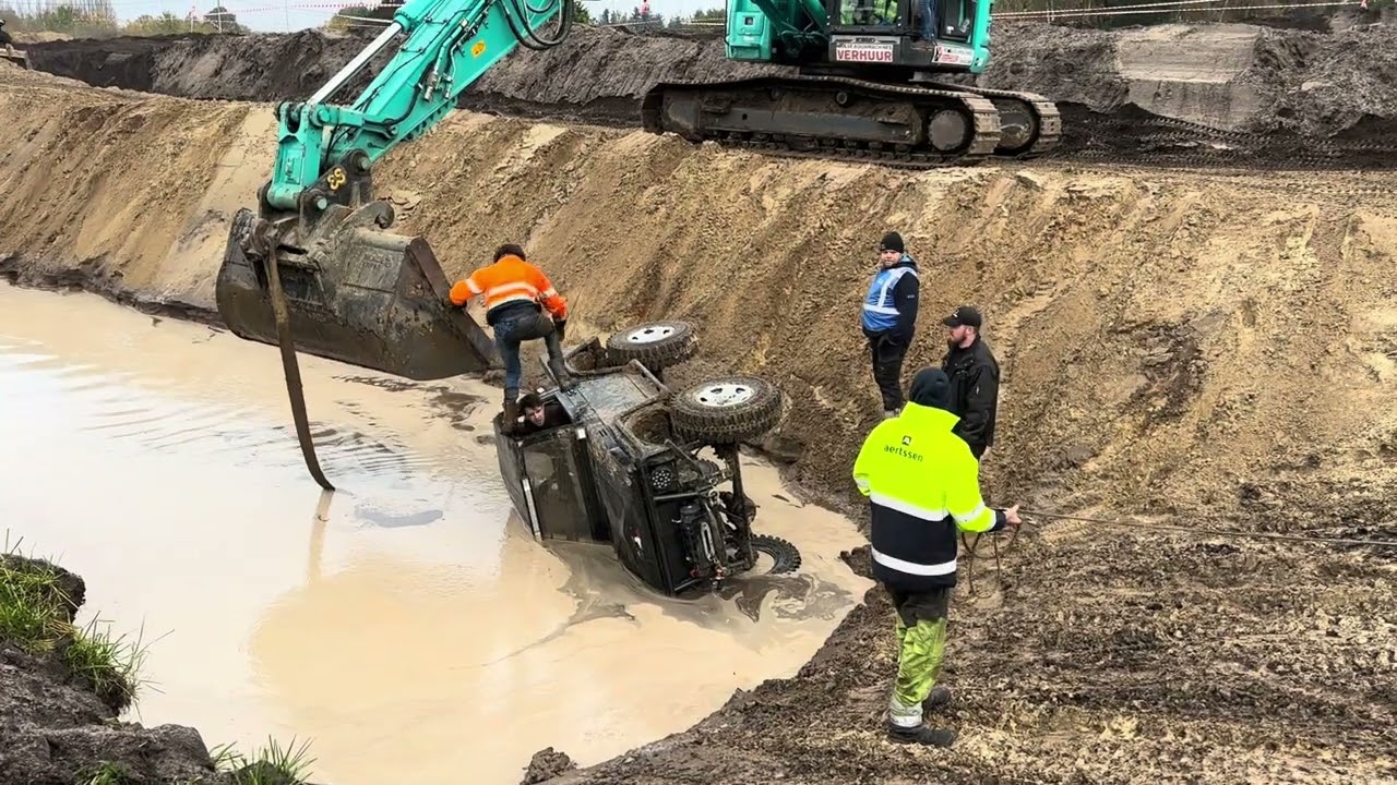 H.E.L.M. nog wat Autos door de waterbak
