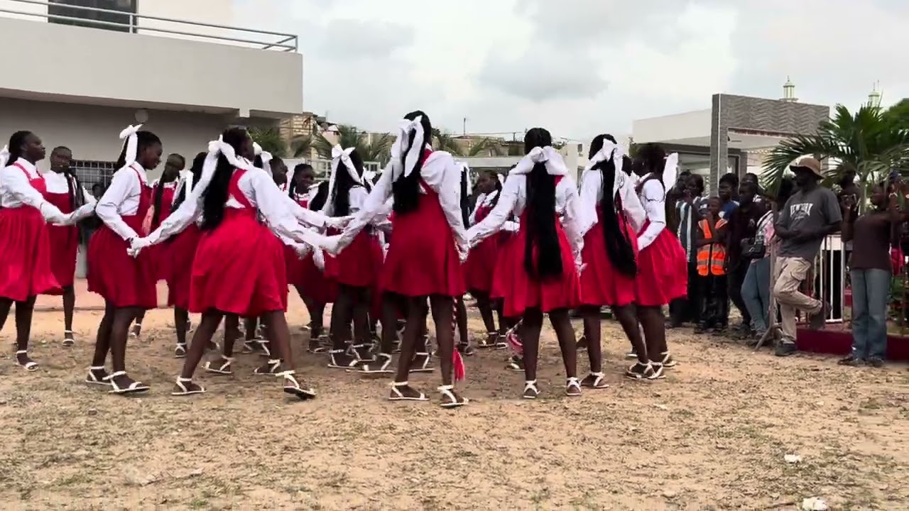 Majorette SAINT MAURICE avec le batterr du peuple Bamba faye dimanche 21 septembre 2025