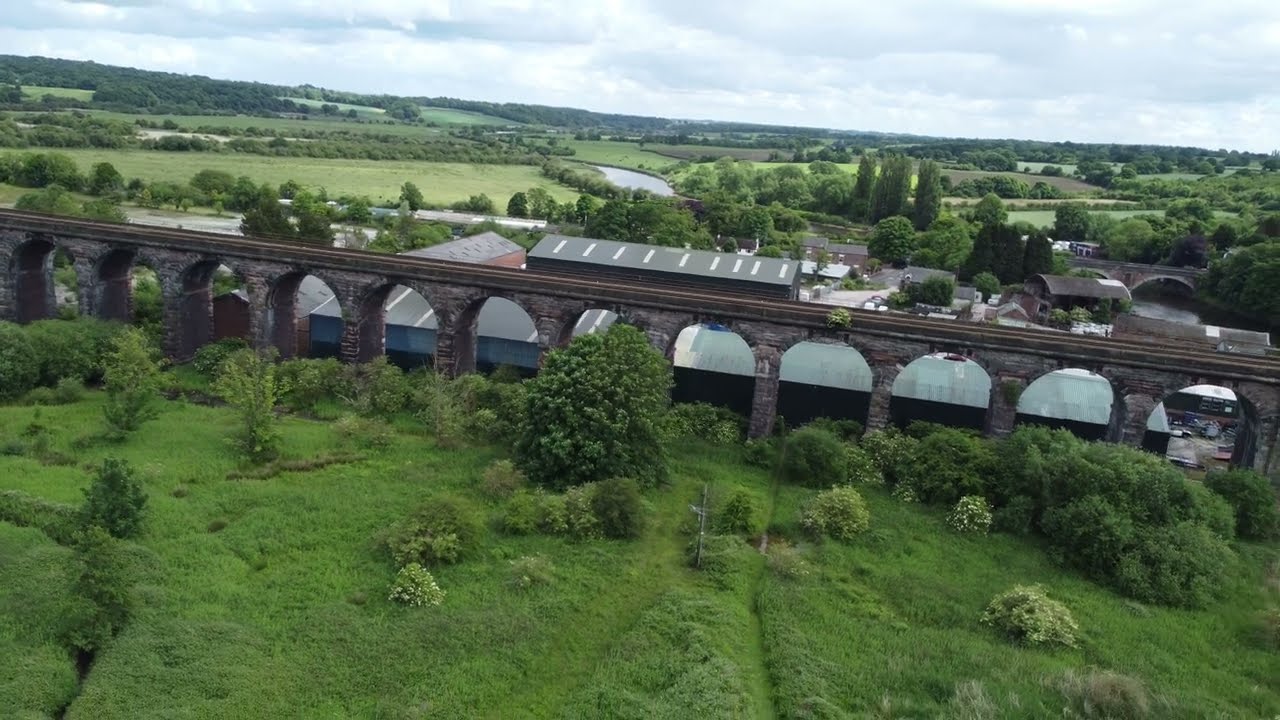 Drone Footage 4K - Frodsham Cheshire Please Like, even if doubt, I'm really new to this. Thanks
