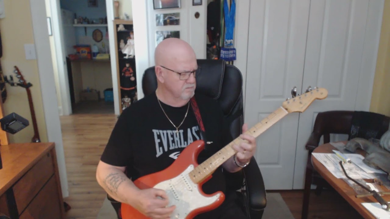 Amateur Old Timer Plays B.B. Kings - Thrill is Gone - Mexican 50's Series Limited Edition Strat.