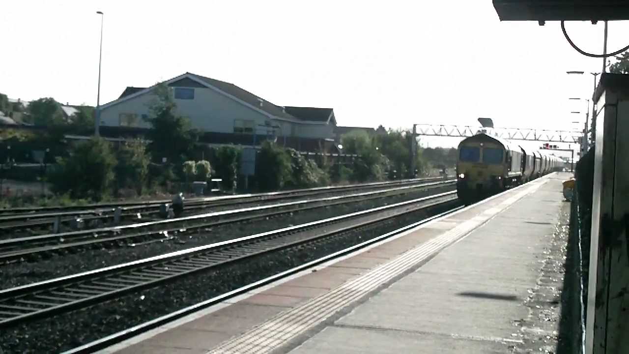 FRED 66520 ON DIVERTED 4z15 COAL AT GLOUCESTER 290912