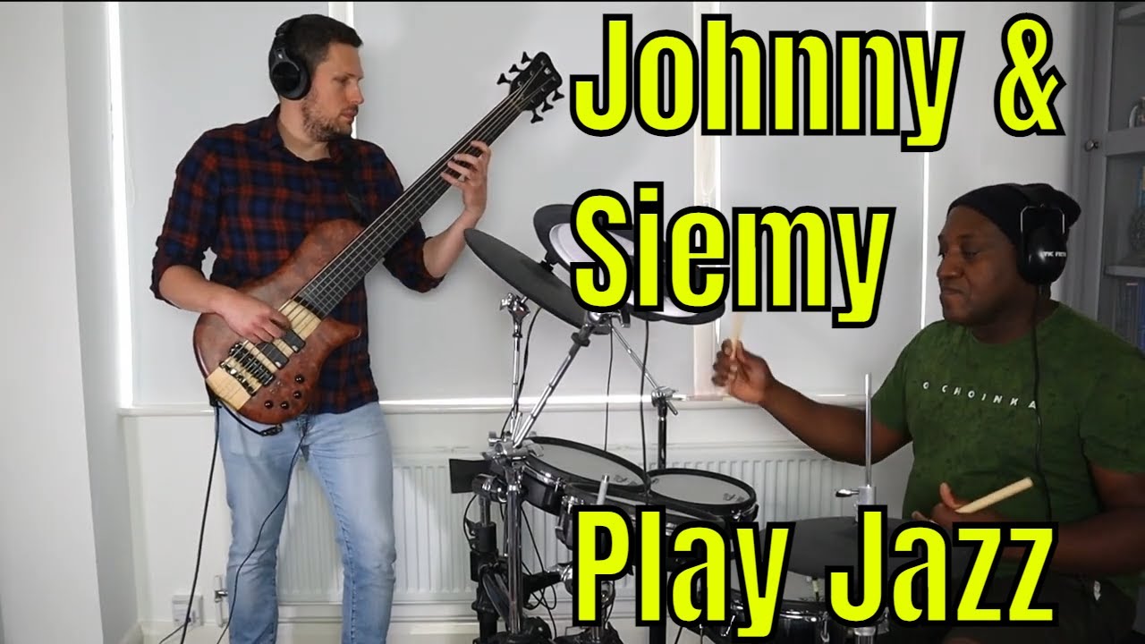 Johnny Cox & Siemy Di - Playing Jazz on Fretless 6-String Bass - Jamming on the Jazz Standard Solar