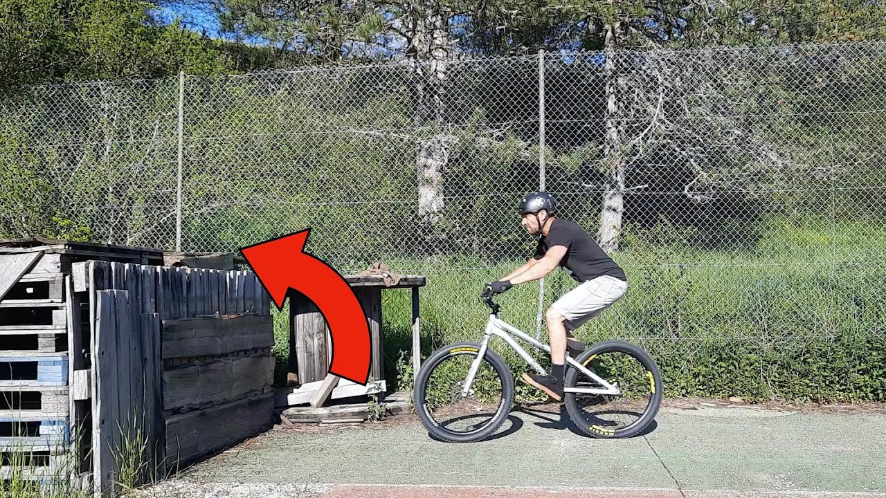 Street Trial VTT franchissement sur l'avant 135 cm