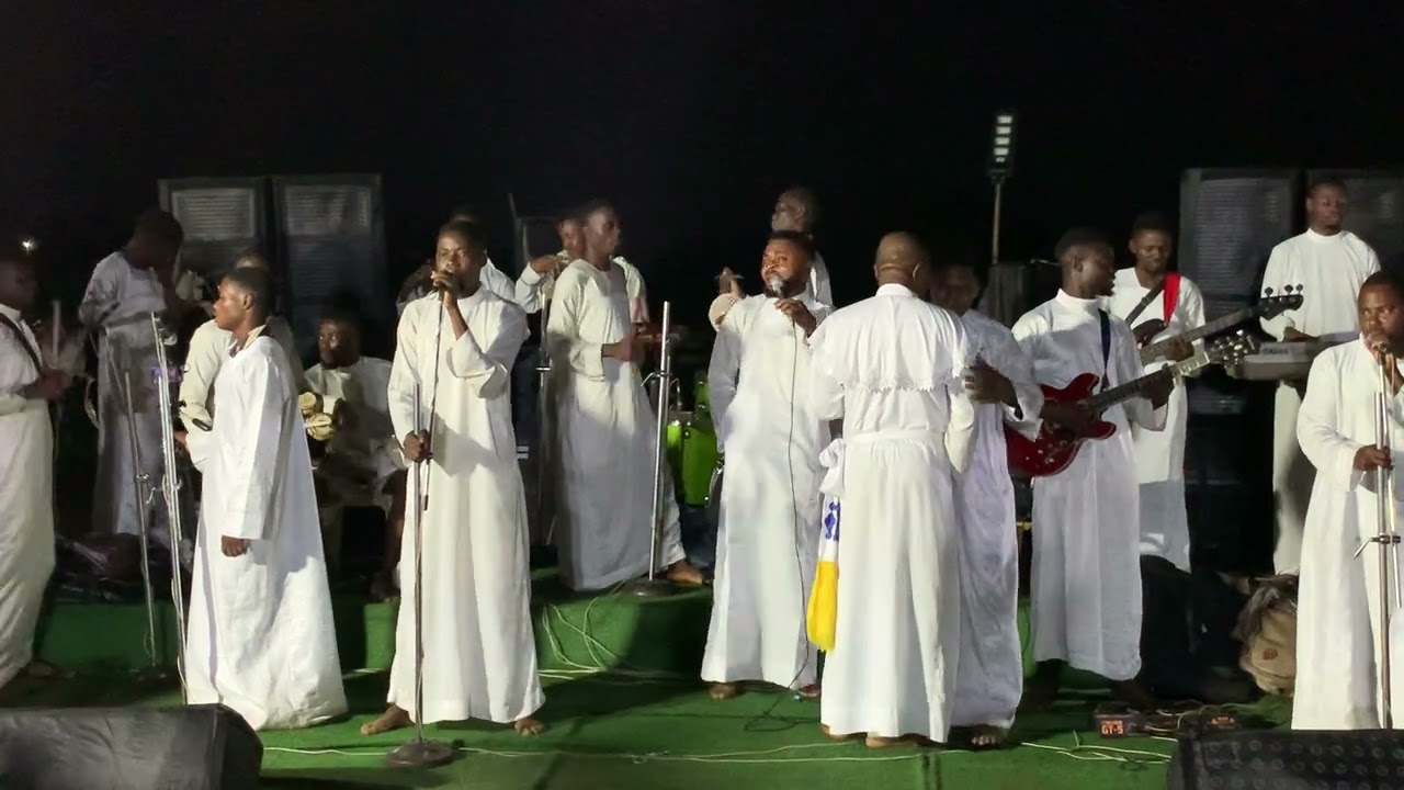 MUST WATCH LIVE PERFORMANCE AT CCC MOUNTAIN OF BASHAN CATHEDRAL IKORODU