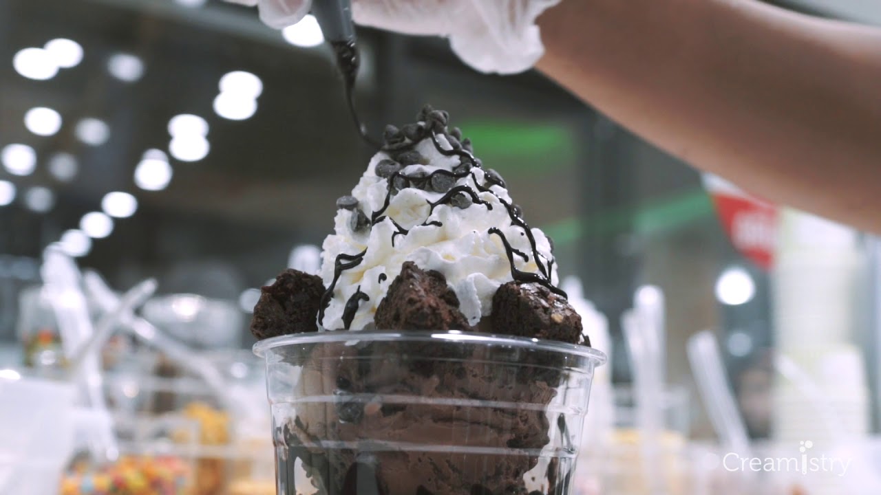 Fresh, Made-to-Order Liquid Nitrogen Ice Cream at Creamistry