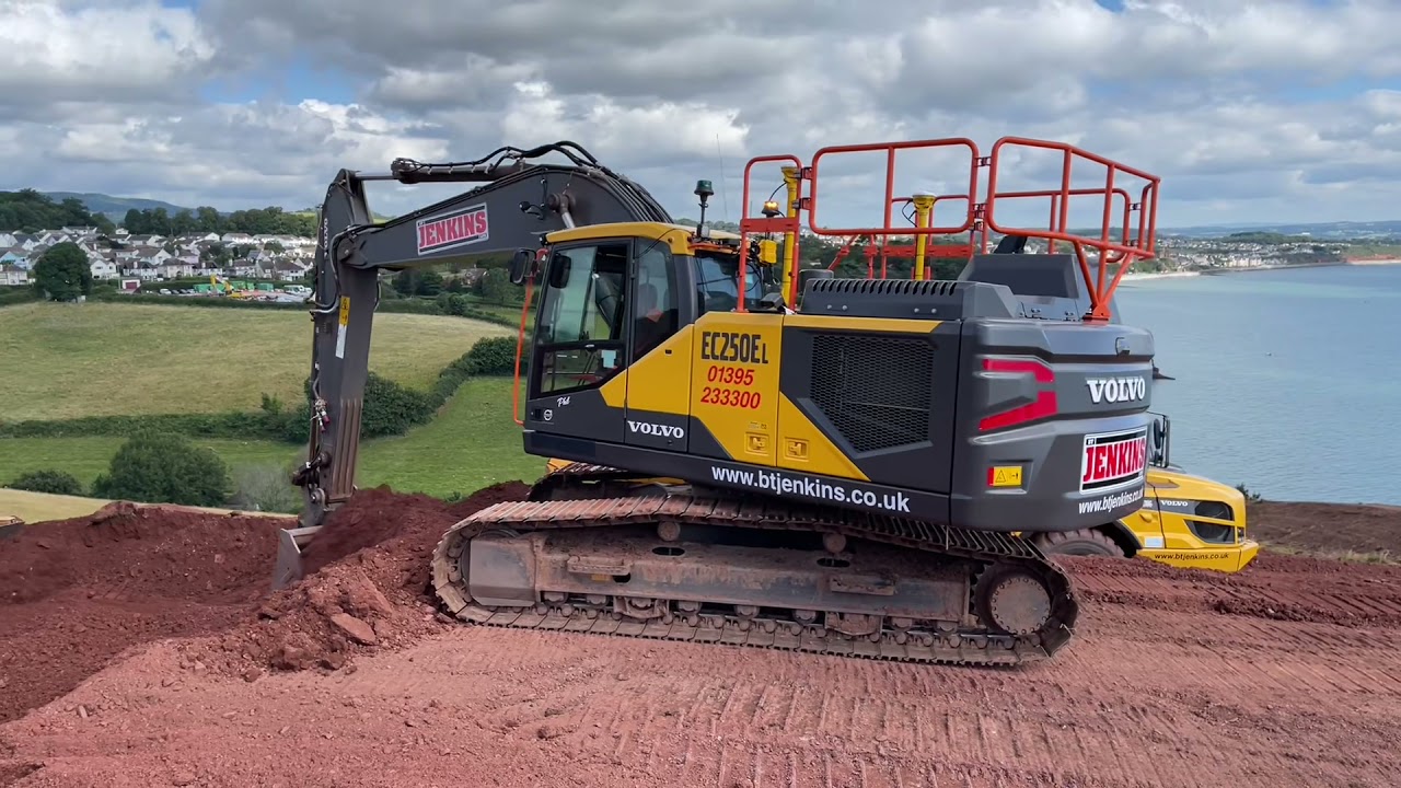 The New Volvo EC250EL owned by BT Jenkins and operated by Phil Nicholson.