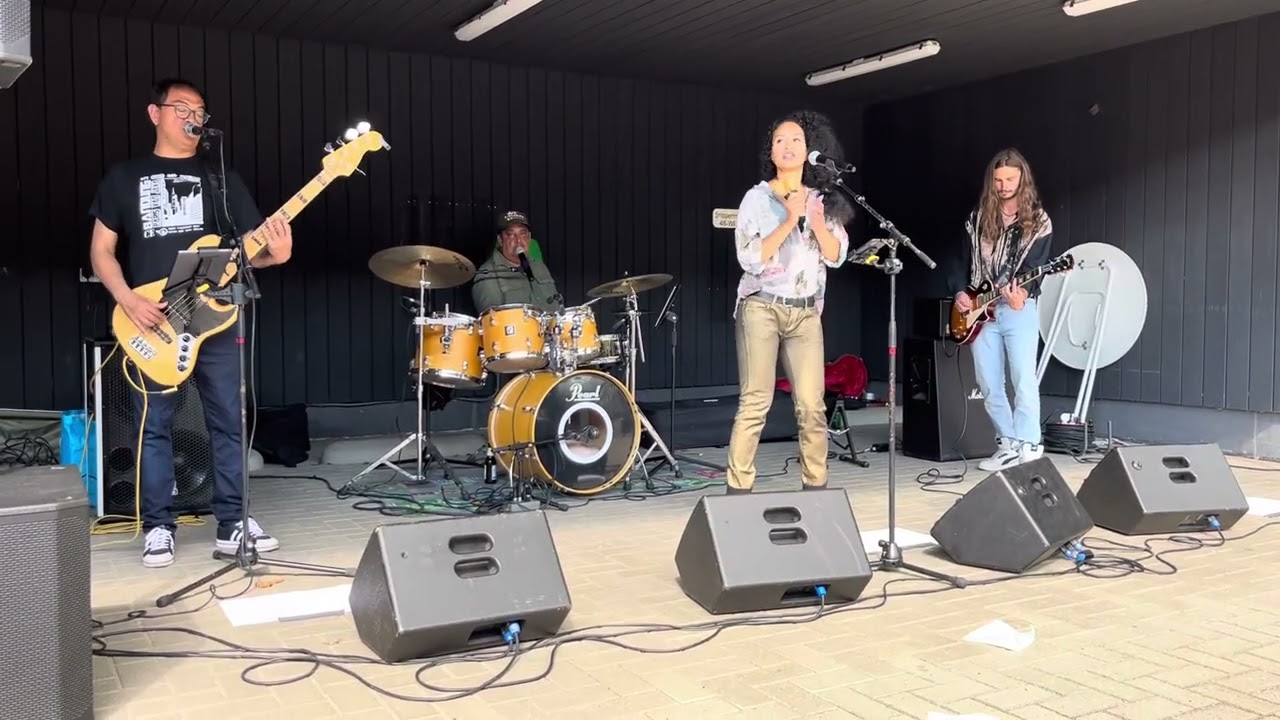 Cover: Hard to be - Stevie Ray Vaughan - Gig Reckless Compass (Henry Claase on drums)