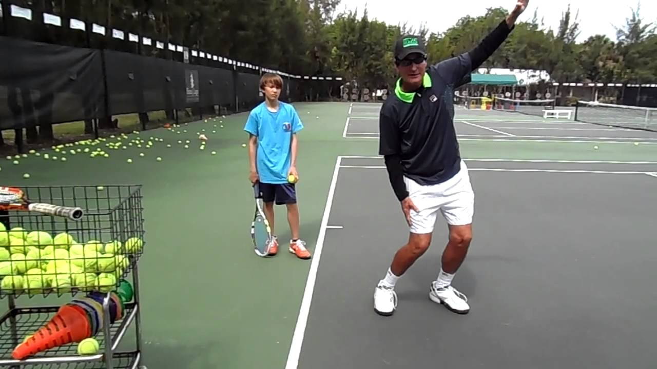 2014 2 27 Macci Serve