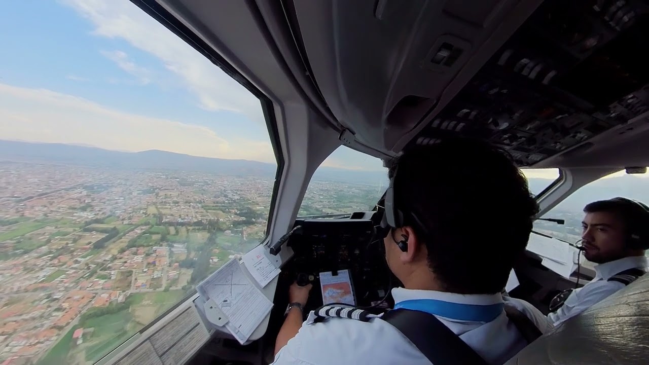 Aterrizaje en Cochabamba pista 14 en el Avro RJ85