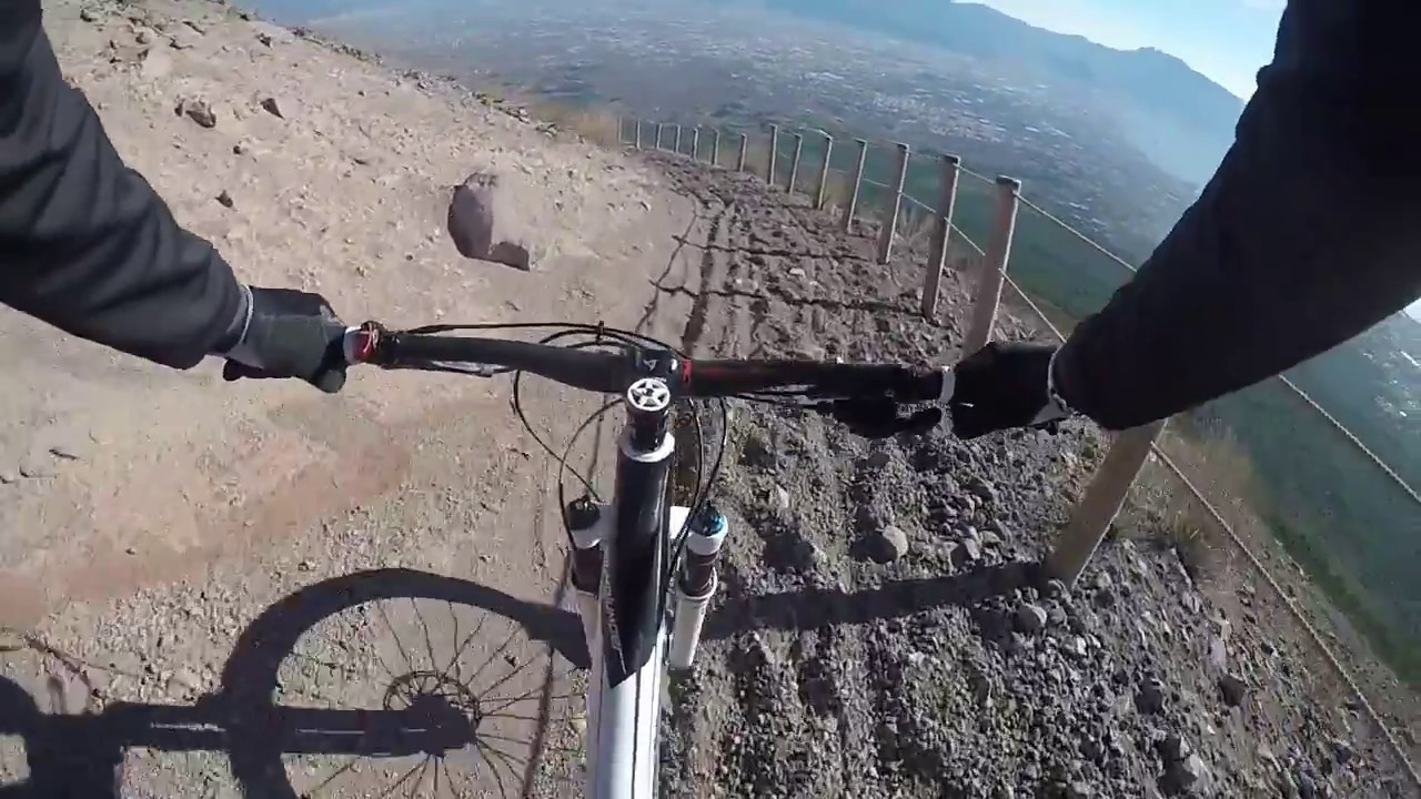 Vesuvio e Valle dell'Inferno in Mountain Bike