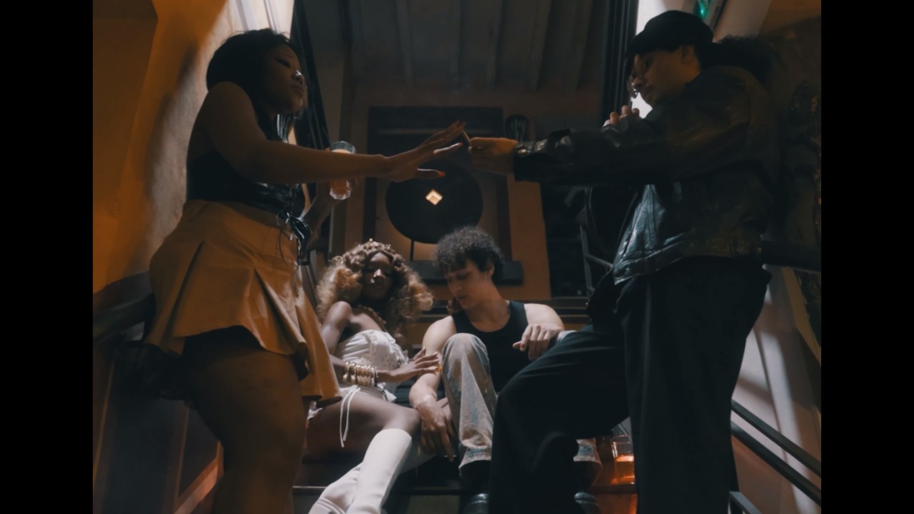 YONA & ZACKARY - MIA KHALIFA