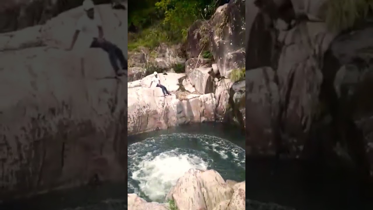 Jumping off the cliff #riverside #adventure #meghalaya #viral #calisthenics #khasi #meghalaya