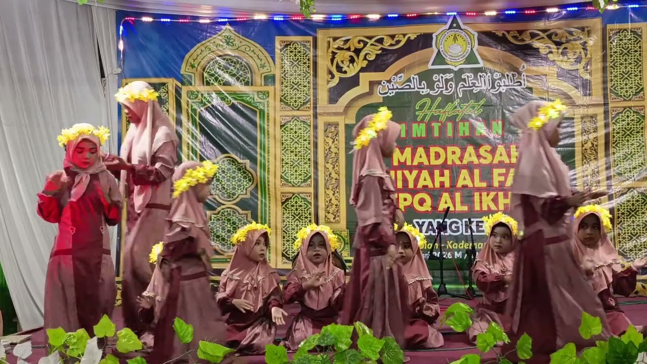 Anak yang sholeh || Haflah imtihan ke 34 Madin Alfatah - group nisa hasna dan kawan kawan