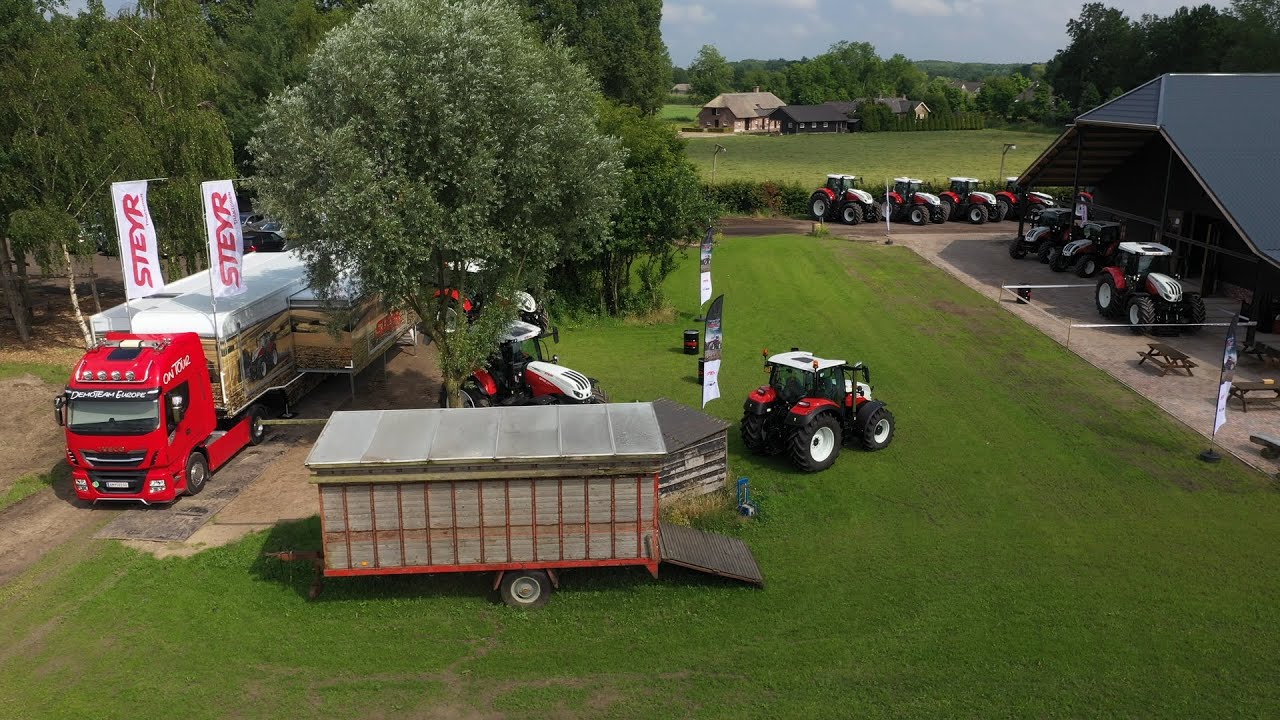Steyr-demoteam op demotour