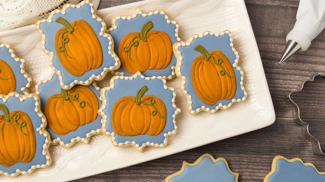 Beautiful Pumpkin Cookies for Fall