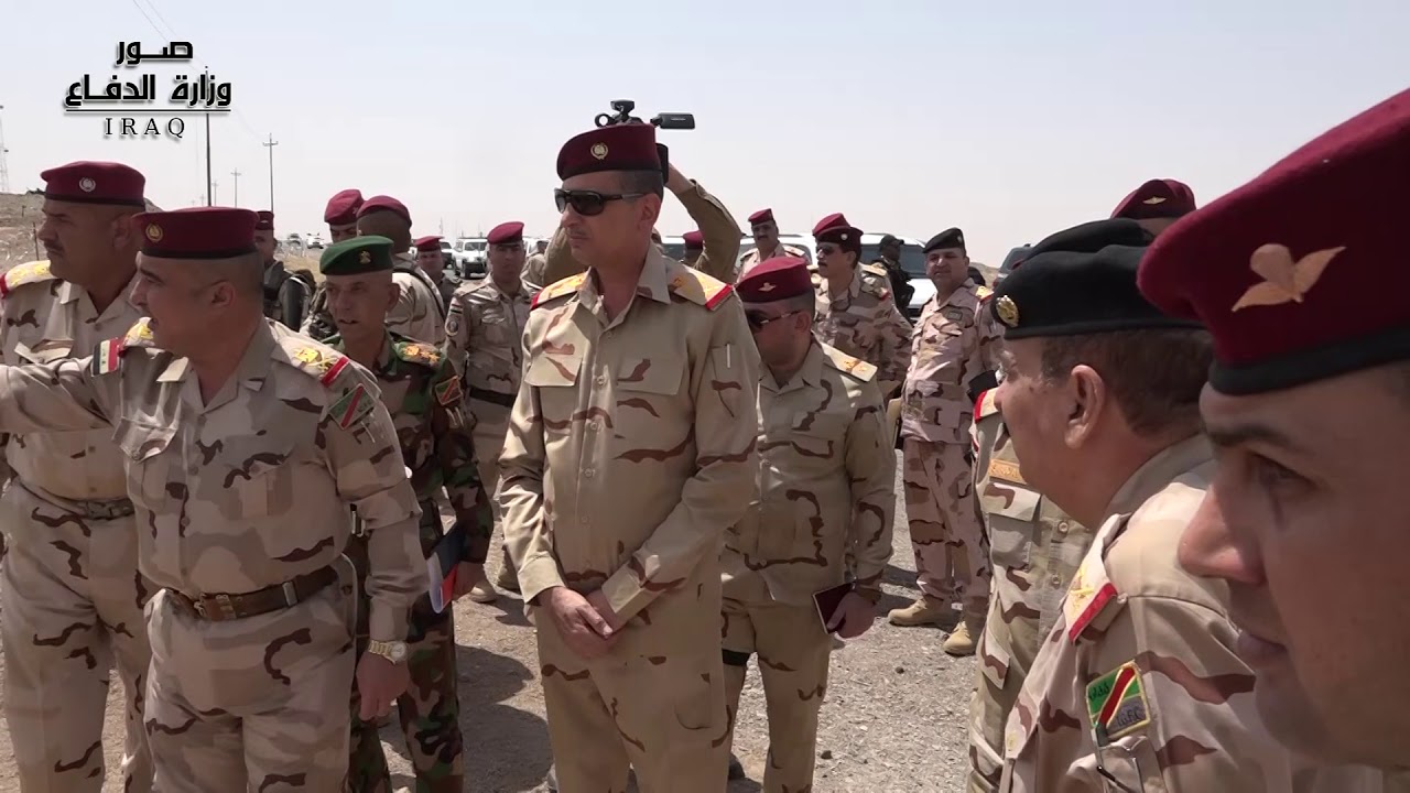 رئيس أركان الجيش يستطلع الطريق الرابط بين محافظتي ديالى وكركوك