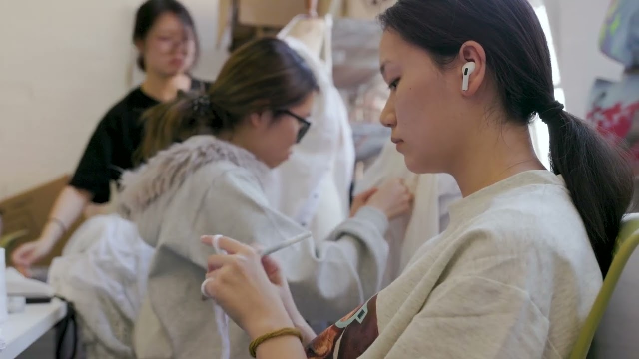 UAL Level 3 International: Introduction to the Study of Fashion | Pre-degree courses