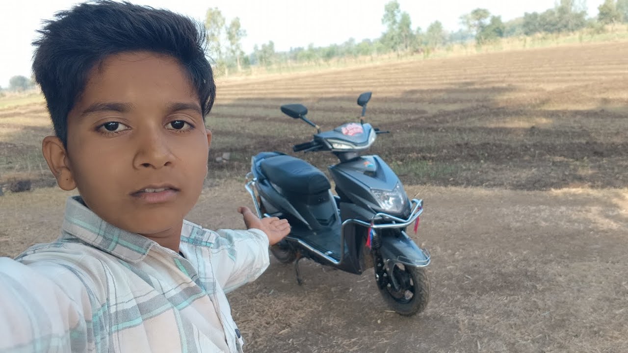 Scooter Ko Lekar Ghumne Gaya 🥰
