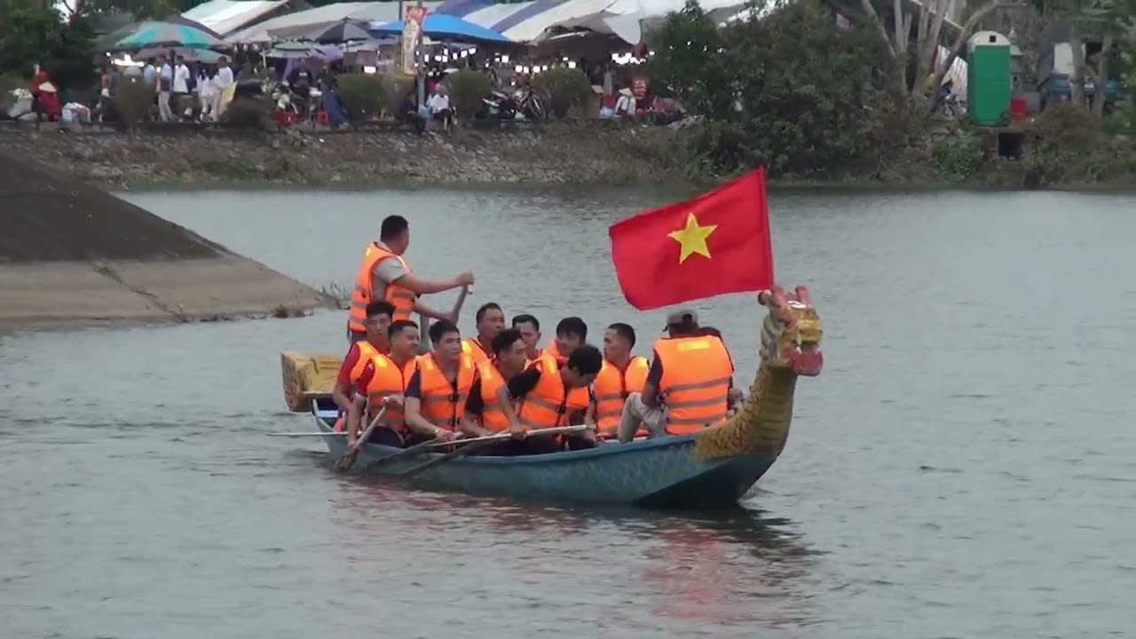 Đua Thuyền Rồng Hội Chùa Quỳnh Lâm Đông Triều Quảng Ninh