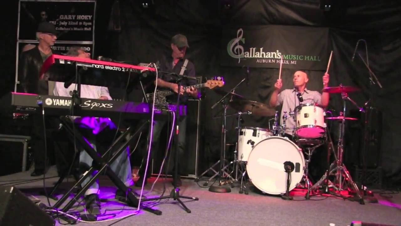 ''SITTING AND WONDERING'' - CHRIS CAIN BAND @ Callahan's, June 2016