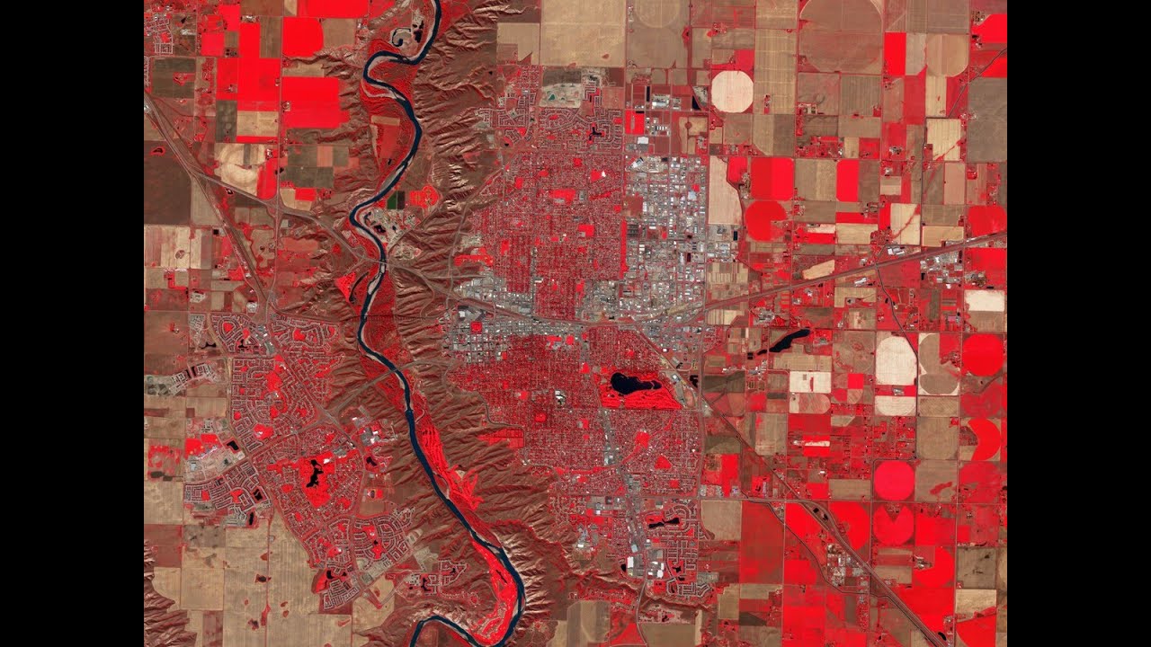 How it Works: Agricultural Monitoring with Satellites