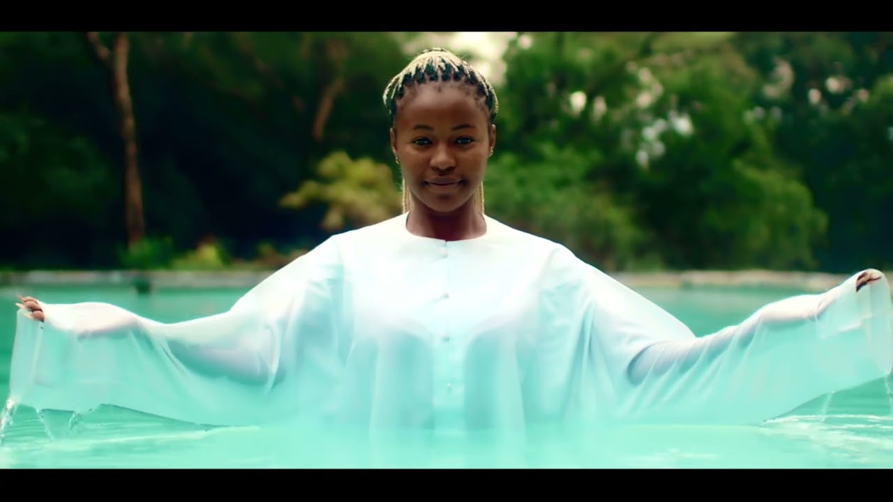 Fashion The Moon - Aleluya official music video
