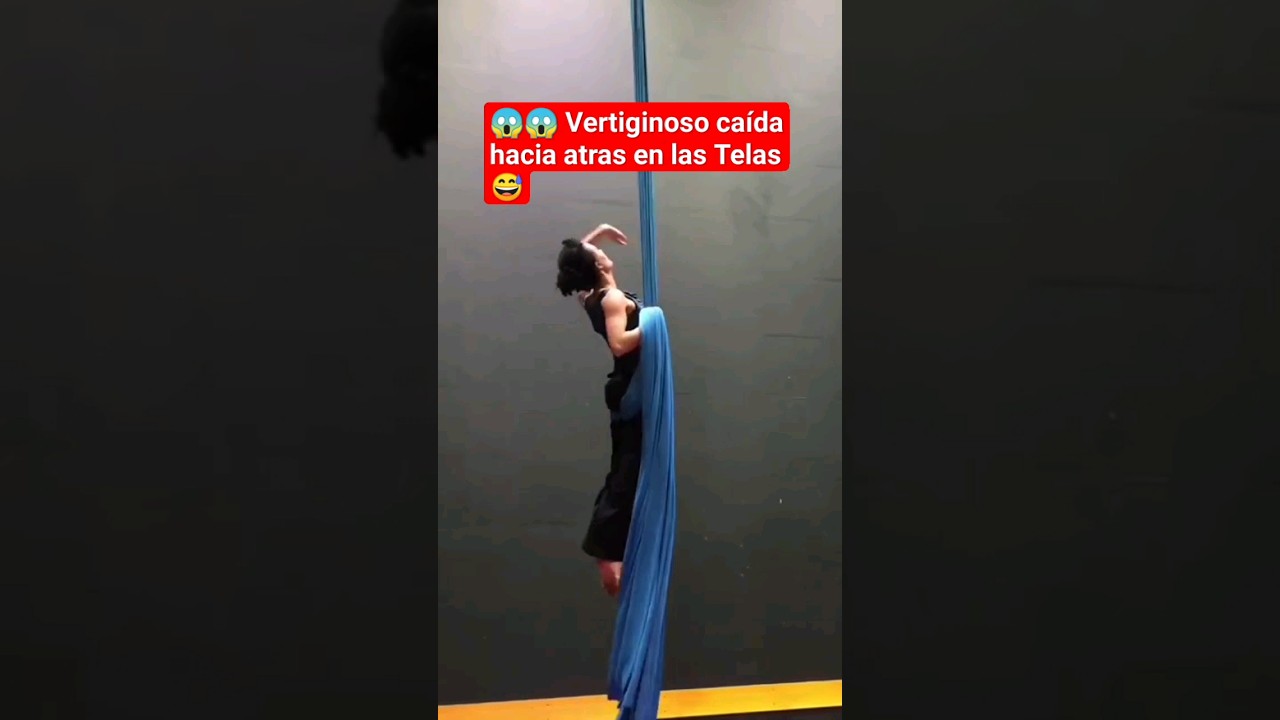 🎪💪🦹Ca&iacute;da en Telas #acrobaciaaerea #acrobata #acrotelas #circus #tricks #youtubeshorts #caida #ca&iacute;das
