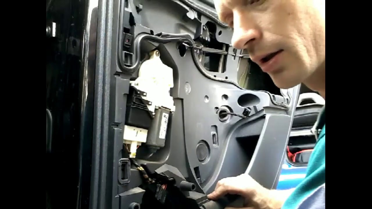 Как снять обшивку карту задней двери SEAT ALTEA XL(2007)demontaz boczka drzwi tyl/door panel removal